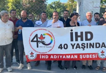 İHD Adıyaman’da 40’ıncı yılını kutladı: ‘Hakikatin peşindeyiz, barışta ısrarlıyız’