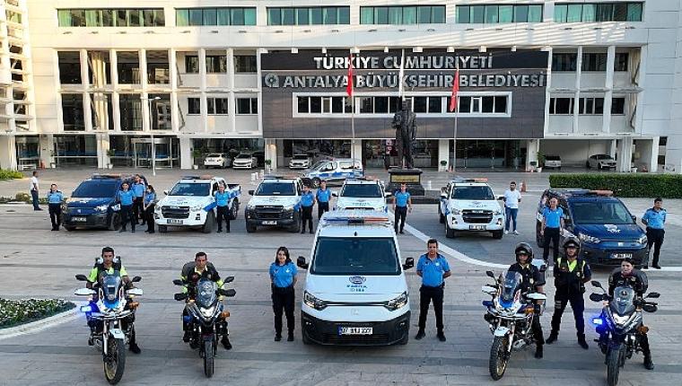 Büyükşehir zabıtasından kaldırım işgallerine sıkı denetim