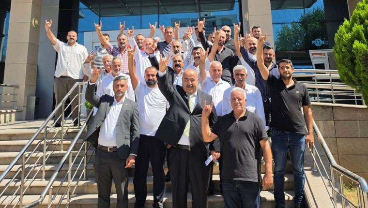 Haşim Turan mazbatasını aldı: Kahta’da makamda beklemeyecek, sahada olacağız