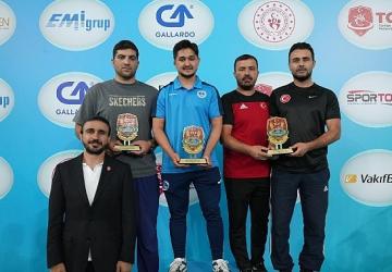 Kartepeli Güreşçilerden Madalya Yağmuru
