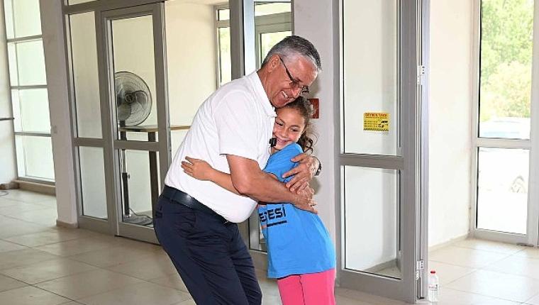 Başkan Topaloğlu'ndan sporculara moral ziyareti