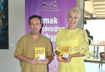 Bodrum'da anlamlı buluşma! Özgür Aras'ın çok konuşulan kitabı yeni baskısını Titanic Luxury Collection Bodrum'da kutladı