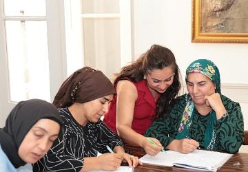 Konaklı kadınların okuma azmi örnek oldu