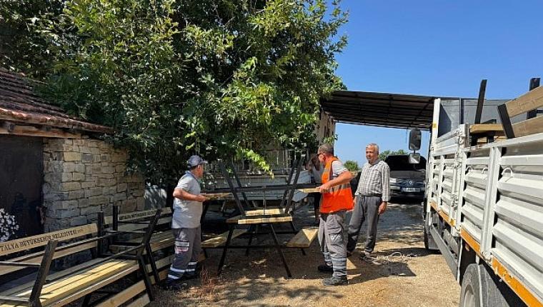Büyükşehir'den Manavgat'a bank ve piknik masası desteği