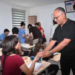 Kemer'de eğitime tatlı dokunuş