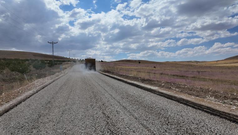 Elbistan’da 10 Kilometrelik Grup Yolu Yenileniyor