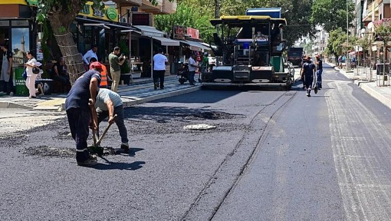 Salihli'nin Şüheda Caddesi Baştan Aşağı Yenileniyor