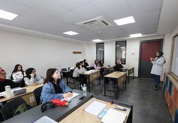 Başkan Altay: “LİMA'larımızda Gençlerimizin Hem Derslerine Destek Oluyor Hem De Kendilerini Çok Yönlü Geliştirmelerine Katkı Sağlıyoruz"