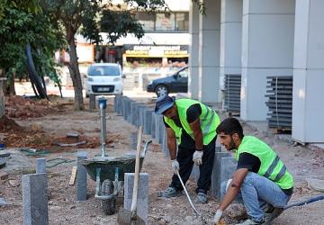 Büyükşehir Belediyesi'nin yenileme çalışmaları sürüyor