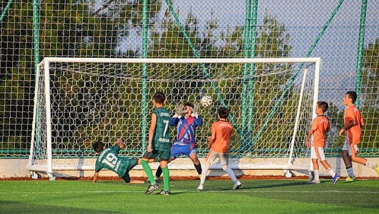 Feyyaz Alptuğ Memişoğulları'nın Anısı Sahada Yaşatıldı