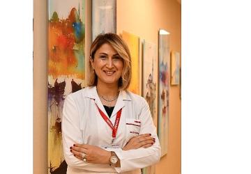 Baş dönmesi ve mide bulantısı kadınlarda kalp krizi belirtisi olabilir