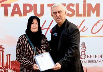 Bergama'da Hak Sahipleri Tapularına Kavuştu