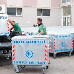 Konak'ta konteynerler yenilenmeye devam ediyor