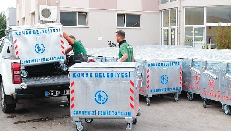 Konak'ta konteynerler yenilenmeye devam ediyor