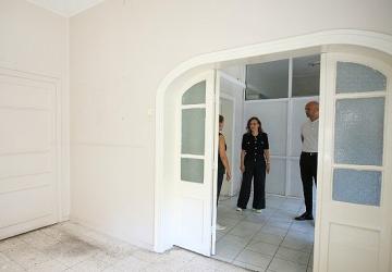 Karşıyaka'nın tarihi sağlık merkezinde restorasyon başladı