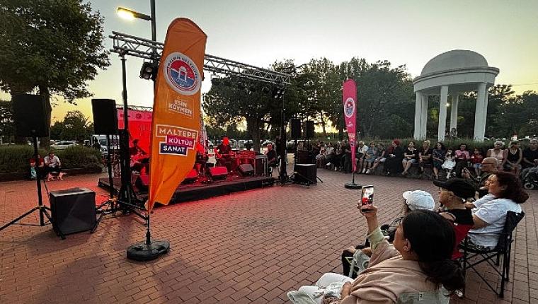 Maltepe'nin simgesi Süreyya Plajı'nda Yaz Dinletileri devam ediyor