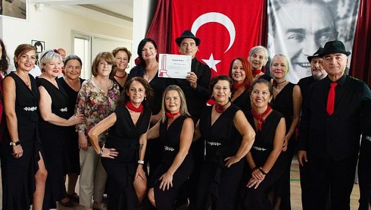Karşıyaka'da Alzheimer'la yaşam konuşuldu