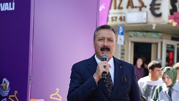 Alışveriş festivali Gölcük'te ticareti canlandırdı