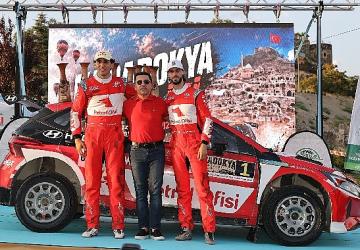 Kerem Kazaz Kapadokya Zaferi ile Liderliğini Sürdürdü