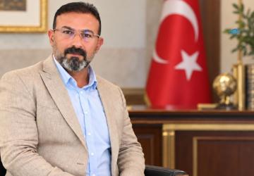 Serhat Erdem’den altyapı, trafik ve 75 bin TL’lik bedel çıkışı: ‘Sorunlar siyasetin önüne geçmeli’