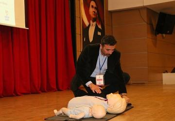 Çiğli Belediyesi'nden İlk Yardım Semineri