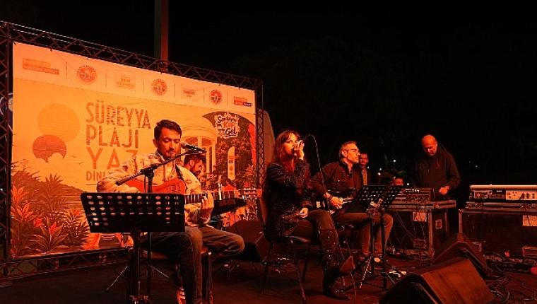 Maltepe Süreyya Plajı'nda Güzün Son Ezgisi