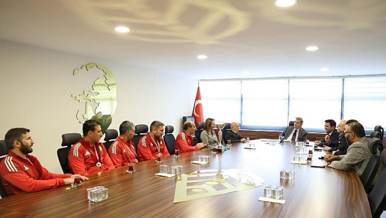 Genç Sporcular Kupayı Çankaya'ya Getirdi