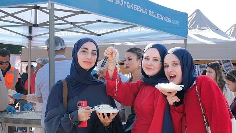 KOÜ'lü gençler Büyükşehir'le enerji depoluyor; 'Gelin Tanış Olalım'da eğlence başladı