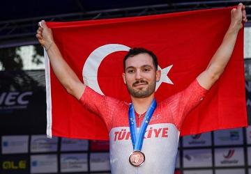 Milli Bisikletçimiz Dünya Sıralamasının Zirvesinde