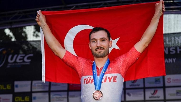 Milli Bisikletçimiz Dünya Sıralamasının Zirvesinde