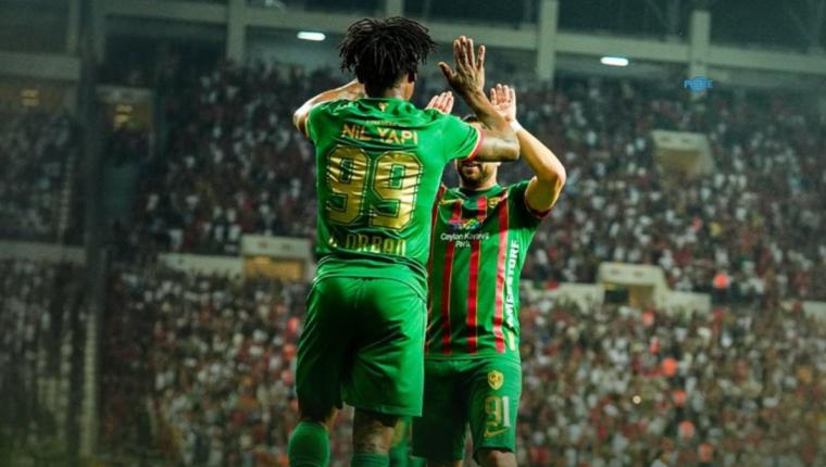 Diyarbakır’da Beşiktaş’a ilk yarı şoku: Amedspor iki golle önde