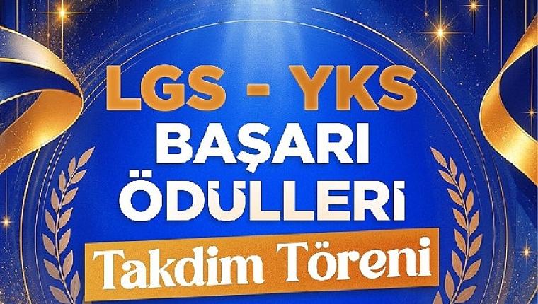 Canik'te Öğrenciler Ödüllerine Kavuşuyor 