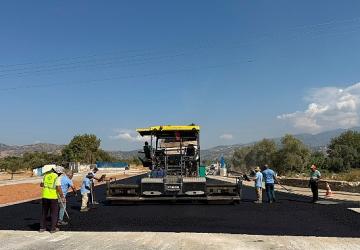 Başkan Çerçioğlu, Aydın'ın Dört Bir Yanında Yol Yapım ve Yenileme Çalışmalarını Sürdürüyor