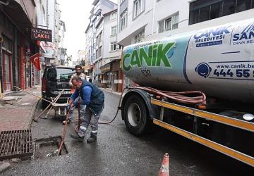 Canik Belediyesi'nden Sağanak Mesaisi: Mazgallar Temizleniyor