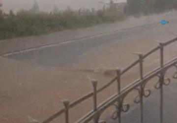 Kahta’da sağanak yağış: Baraj Yolu sele döndü