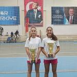 Osmangazi Belediyespor'dan Kortta Çifte Gurur