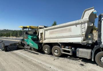 Adıyaman genelinde eş zamanlı üstyapı çalışması: Asfalt, yama ve parke ekipleri sahada