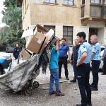 Büyükşehir Zabıtasından Balbey Mahallesinde hurda ve atık depolarına operasyon