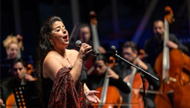 İzmir Oda Orkestrası yeni sezonu Zeytin Sahne'de açtı