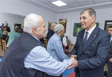 Başkan Tugay, Gaziantep'te sosyal belediyecilik projelerini inceledi