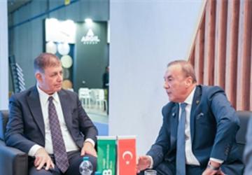 Başkan Tugay'dan İtalya'da Marble İzmir temasları