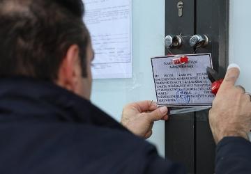 Kartepe'de Uyarılara Rağmen İhlalleri Sürdüren Market Mühürlendi