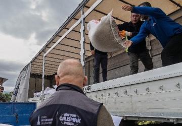 Meraları yanan çiftçiye kış öncesi destek