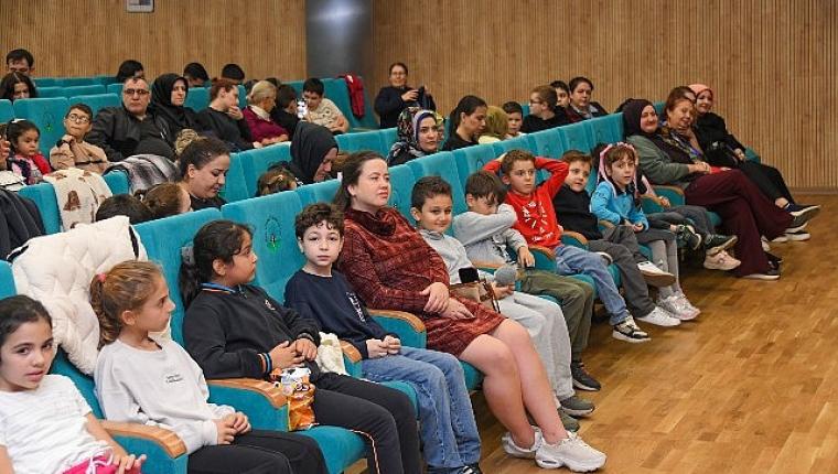 Osmangazi'de “Barış Adası" Çocuklarla Buluştu