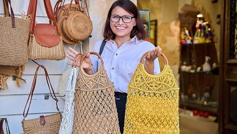 Balçova'da mahalle yaşam alanları kurslarla renkleniyor