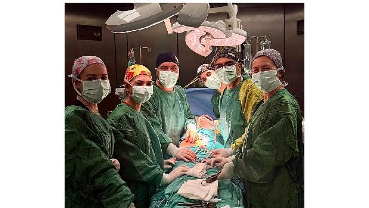 DEÜ Hastanesinde 6 Günde 3 Böbrek Nakli: 34 Yılda 475 Hastaya Umut