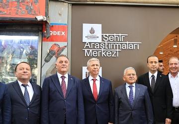Tarihi Kuyumcu Han İstanbul'a Kazandırıldı