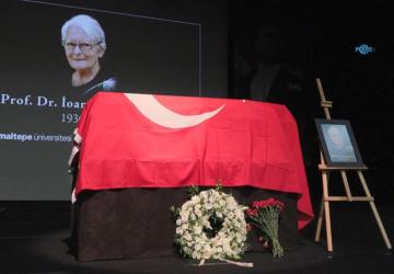 Felsefenin ‘hocaların hocası’ İoanna Kuçuradi son yolculuğuna uğurlandı
