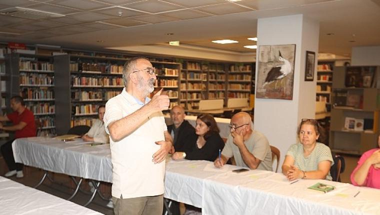 Efes Selçuk'ta Kitap Severler Kuyucaklı Yusuf'u Konuştu