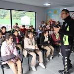 Kartepe'de Minik Öğrenciler Trafik Kurallarını Uygulamalı Öğreniyor